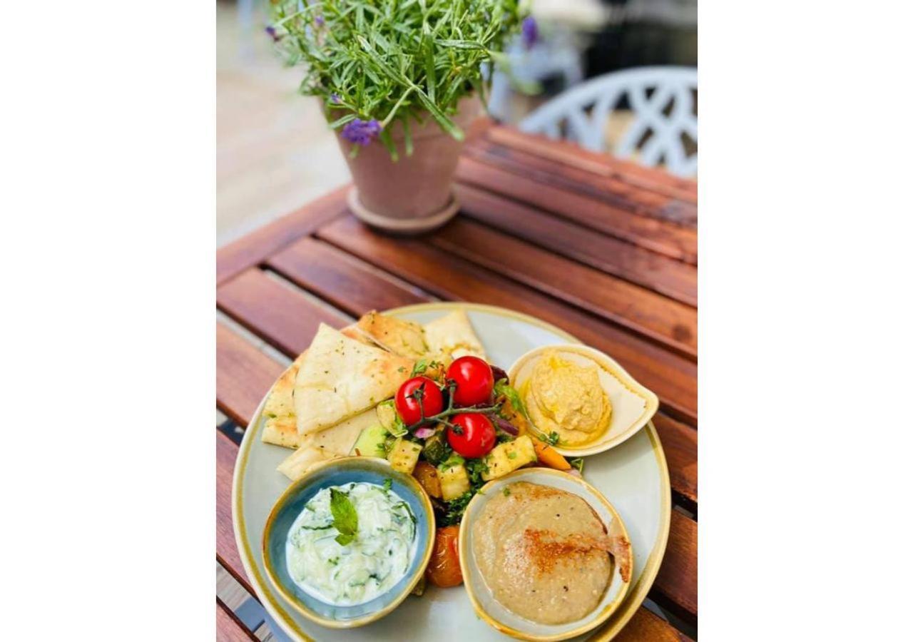 Hotel Somerset House Boutique Hotel&restaurant 4*